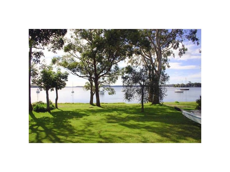 75 Kullaroo Road, Summerland Point NSW 2259