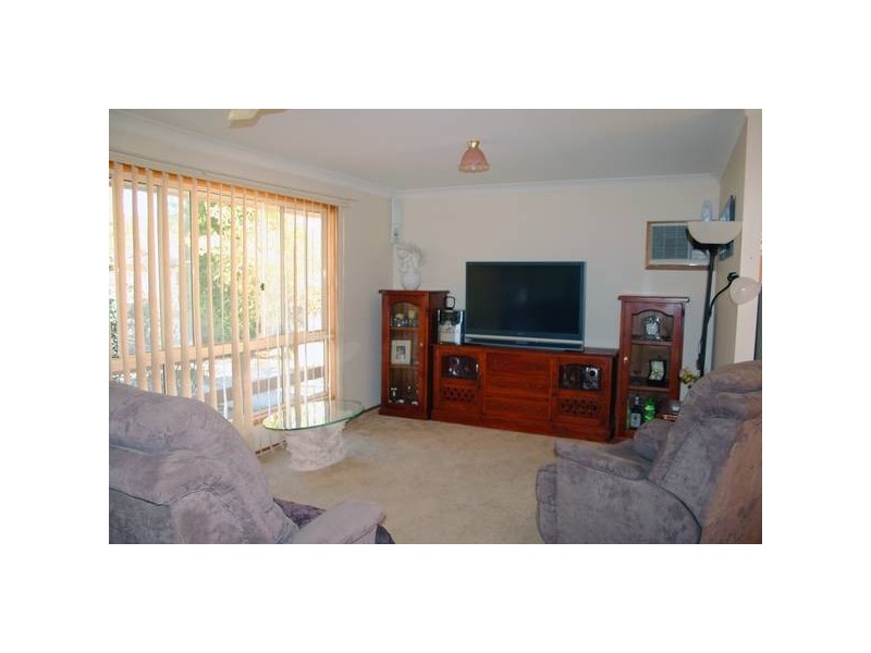 84 Catherine Street, Mannering Park NSW 2259