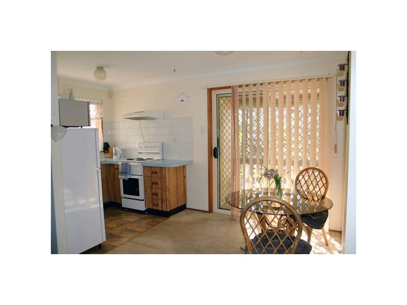 84 Catherine Street, Mannering Park NSW 2259