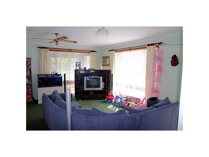 18 Billbabourie Road, Gwandalan NSW 2259
