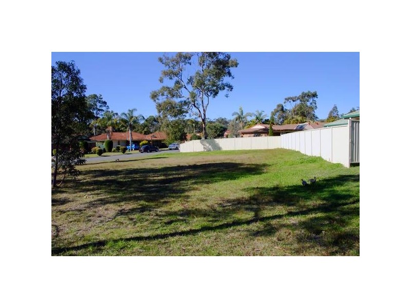 15 Anchorage Circle, Summerland Point NSW 2259