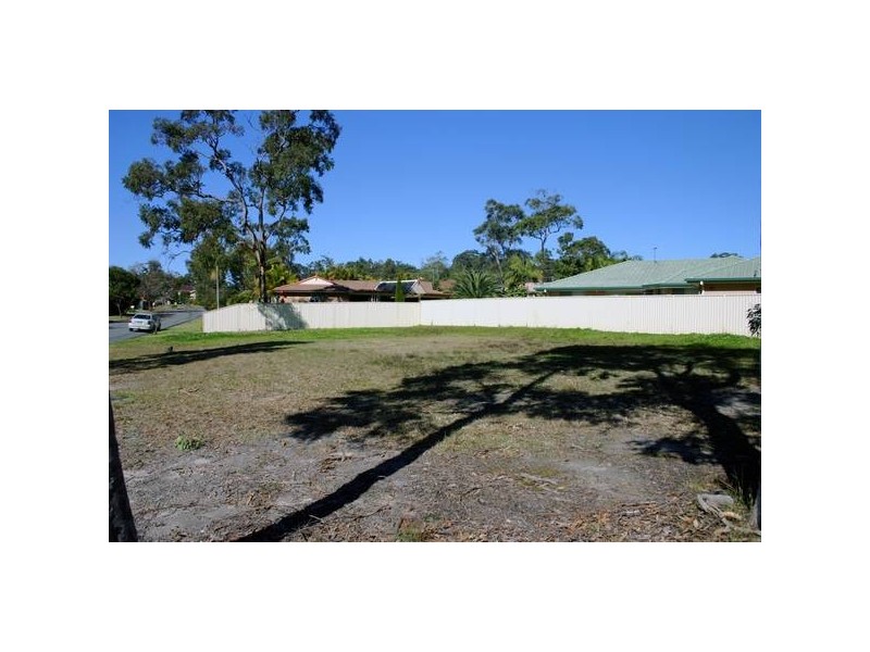 15 Anchorage Circle, Summerland Point NSW 2259