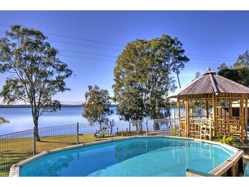 Mannering Park NSW 2259