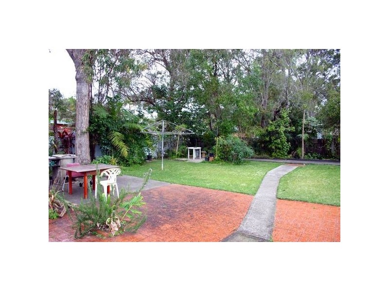 Summerland Point NSW 2259