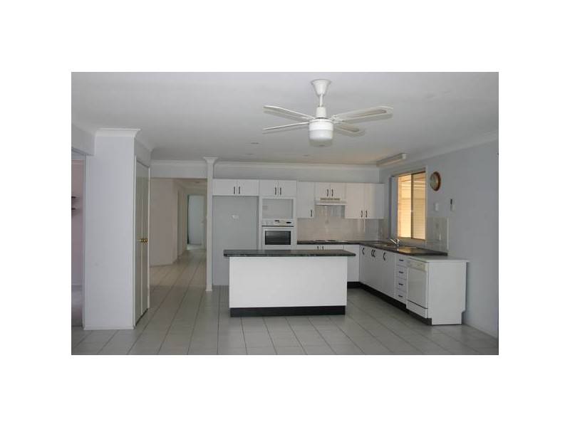 2 Chisholm Avenue, Lake Munmorah NSW 2259