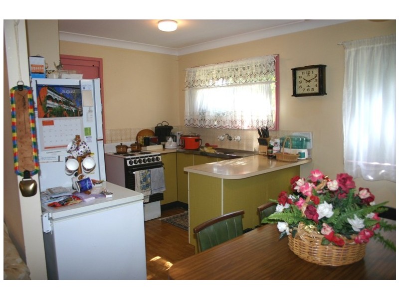 5 Illawong Road, Summerland Point NSW 2259