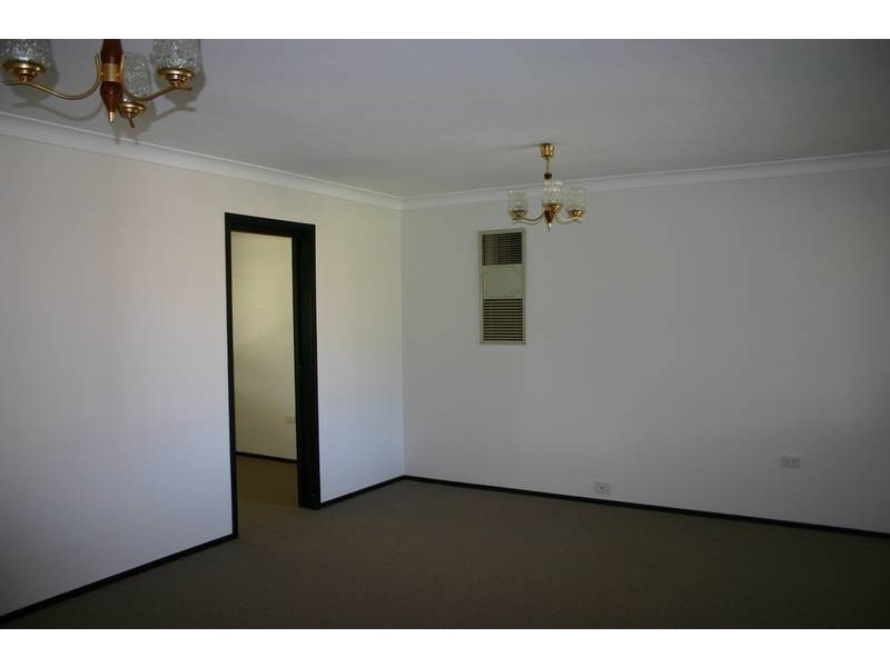 11 Nichols Avenue, Gorokan NSW 2263
