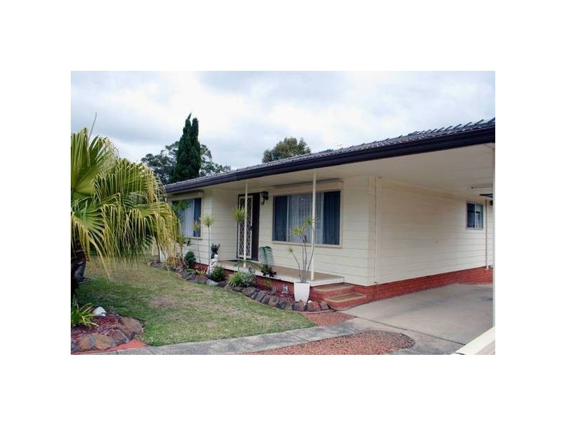 12 Kapala Avenue, Summerland Point NSW 2259