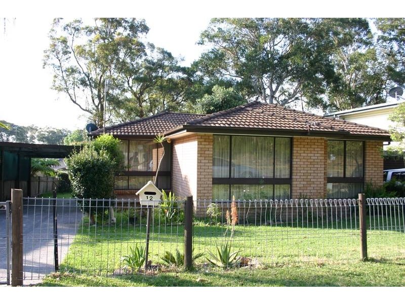 12 Griffith Street, Mannering Park NSW 2259