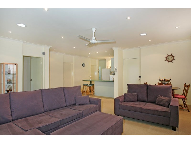 36 Lloyd Avenue, Chain Valley Bay NSW 2259