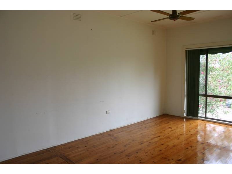 Mannering Park NSW 2259