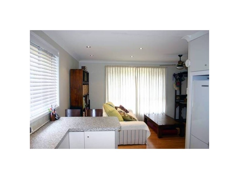 52 Warrina Avenue, Summerland Point NSW 2259