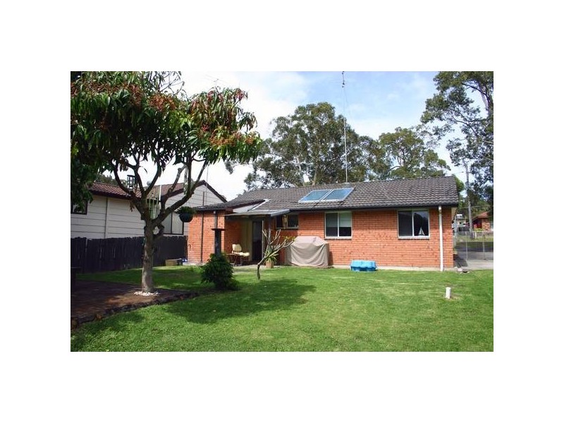 52 Warrina Avenue, Summerland Point NSW 2259