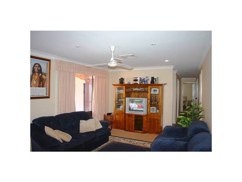 Mannering Park NSW 2259
