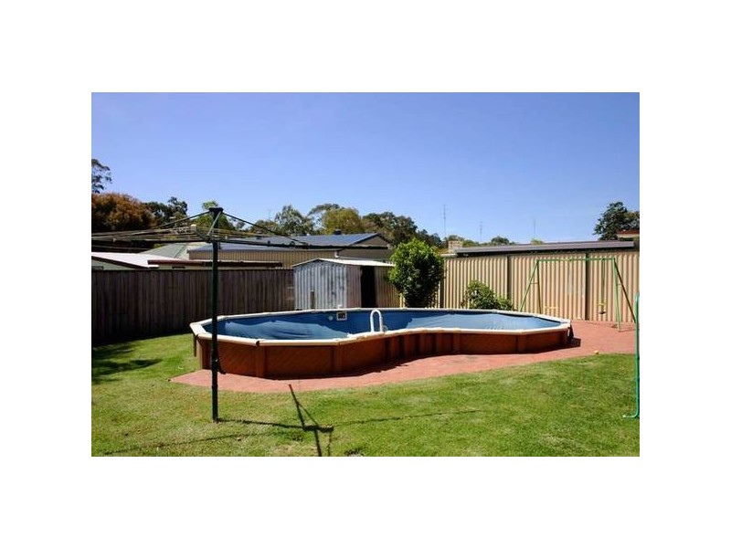 Mannering Park NSW 2259