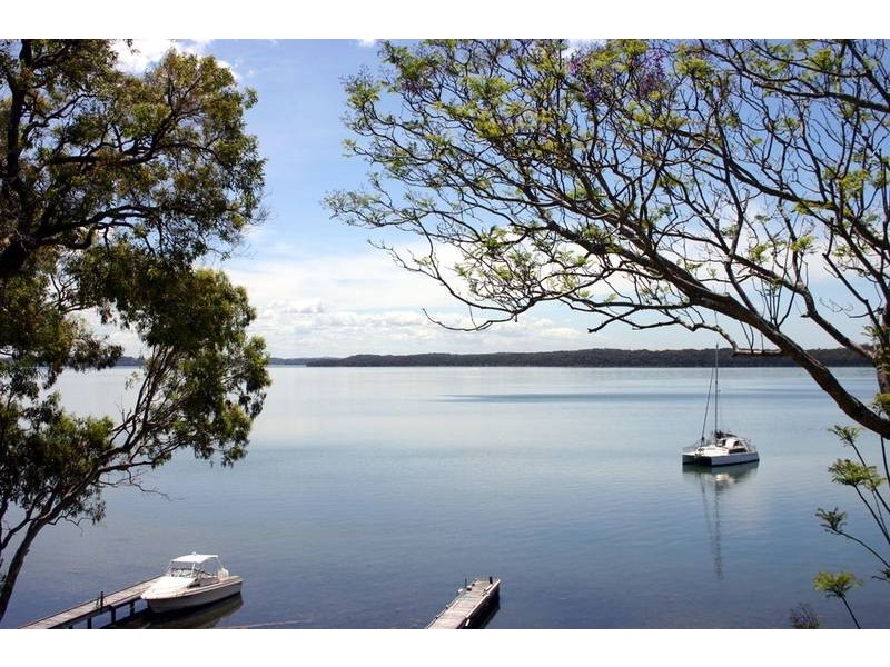 Summerland Point NSW 2259