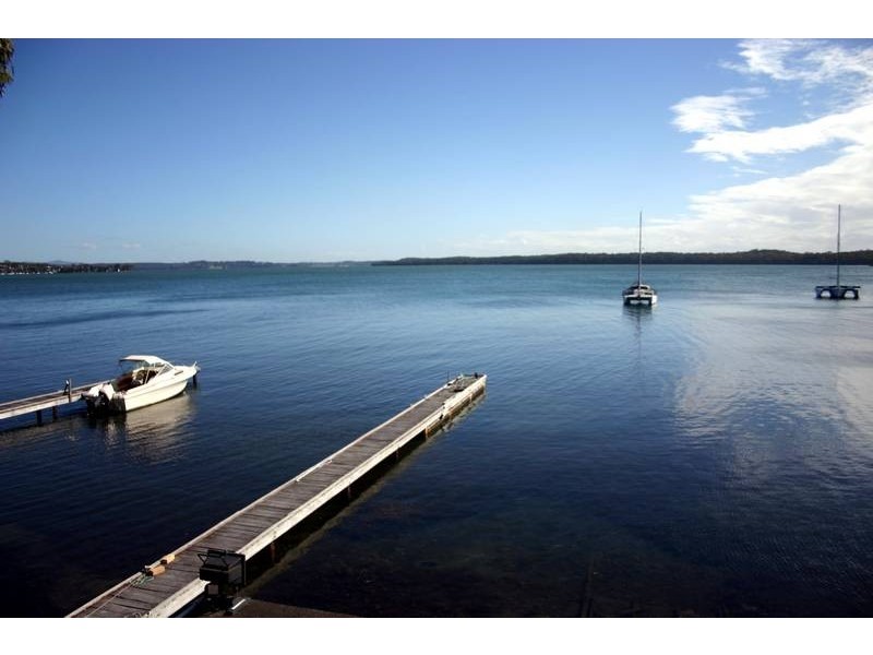 Summerland Point NSW 2259