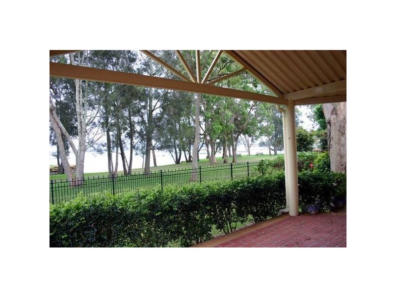 32 Ginganup Road, Summerland Point NSW 2259