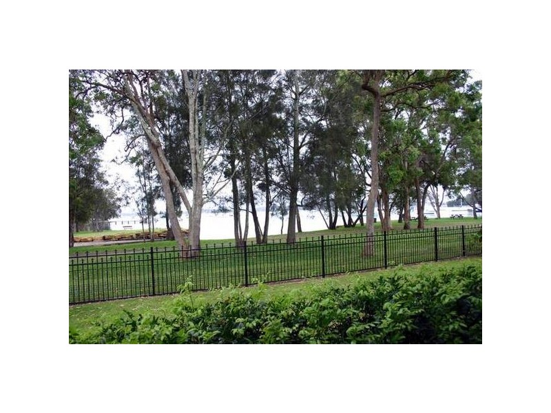 32 Ginganup Road, Summerland Point NSW 2259