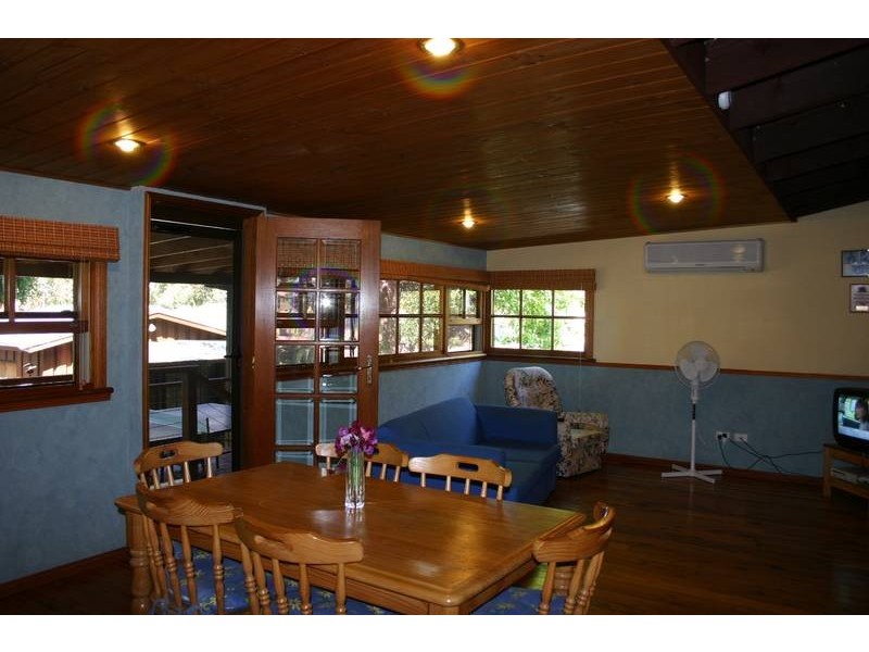46 Yeramba Road, Summerland Point NSW 2259