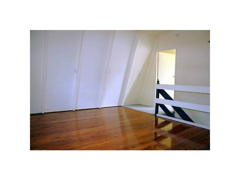 11 Marmion Street, Mannering Park NSW 2259