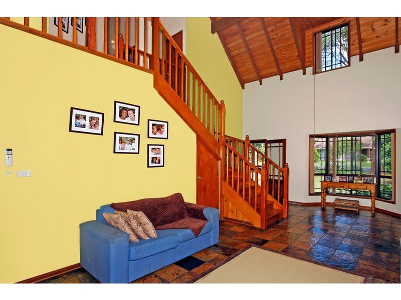 9 Birrabang Road, Summerland Point NSW 2259