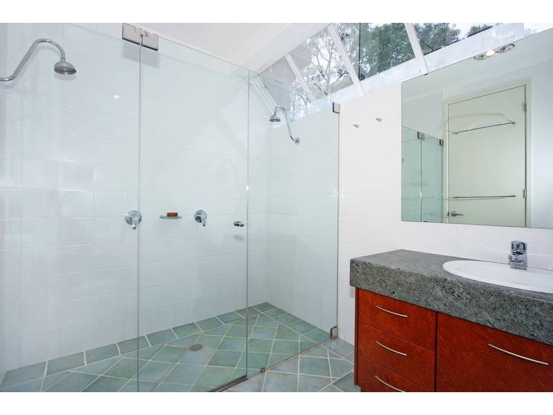 40 Lloyd Avenue, Chain Valley Bay NSW 2259