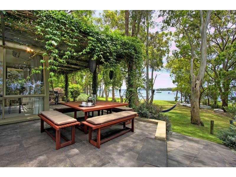 40 Lloyd Avenue, Chain Valley Bay NSW 2259