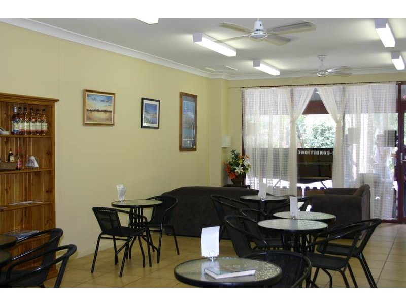 2/62 Cams Blvd, Summerland Point NSW 2259