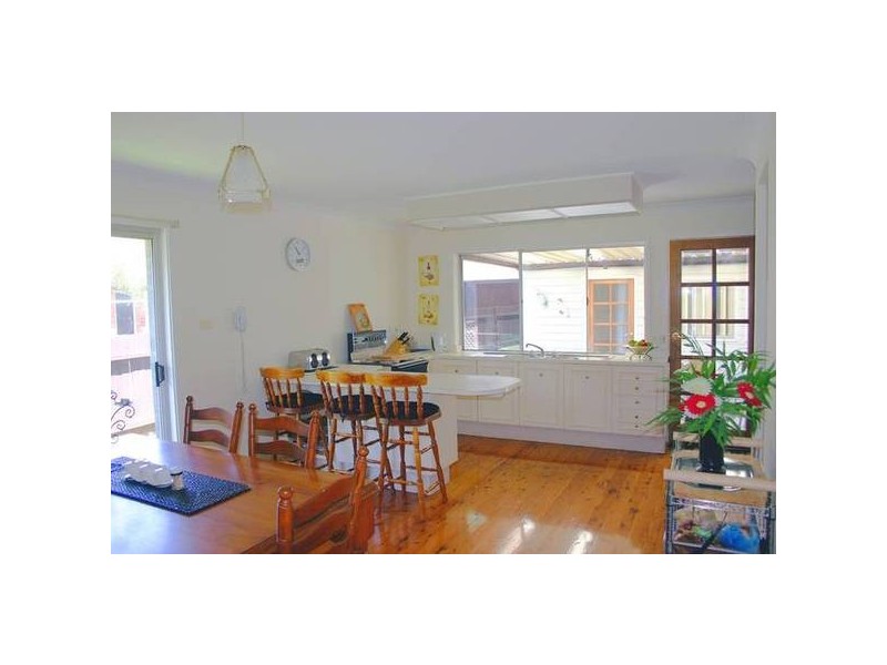 5 Ravenswood Street, Mannering Park NSW 2259