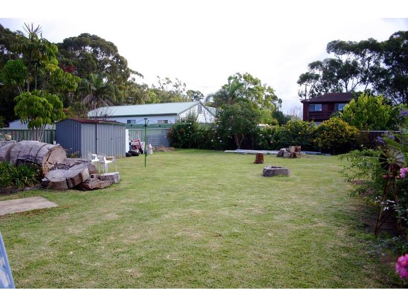 Mannering Park NSW 2259