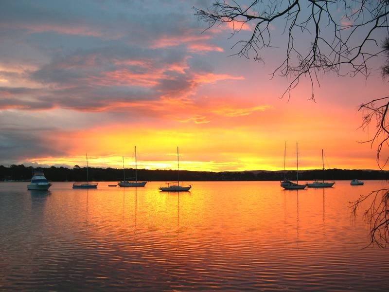 Mannering Park NSW 2259