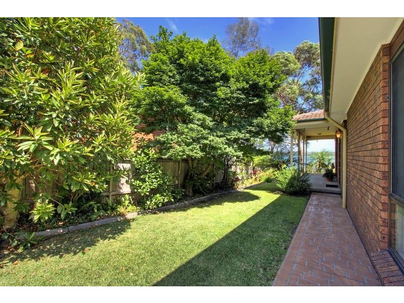 5 Macquarie Road, Mannering Park NSW 2259