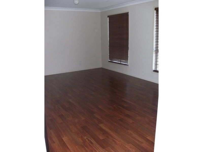 1 WRIGHT CRT, Stanthorpe QLD 4380