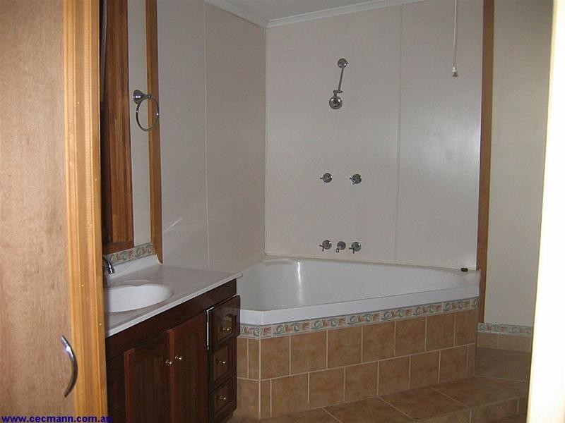 106 Amosfield Road, Stanthorpe QLD 4380