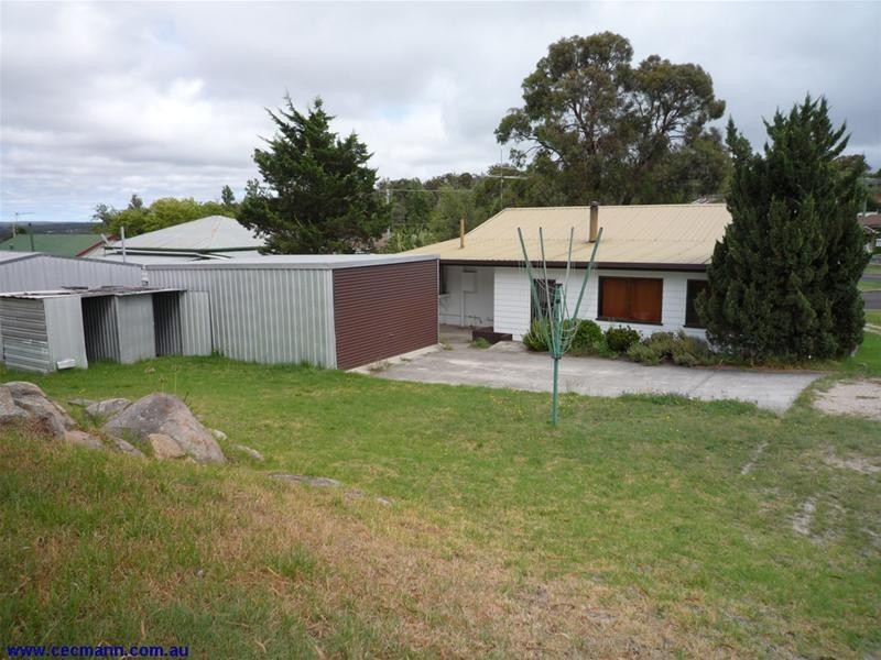 15 Pike Street, Stanthorpe QLD 4380