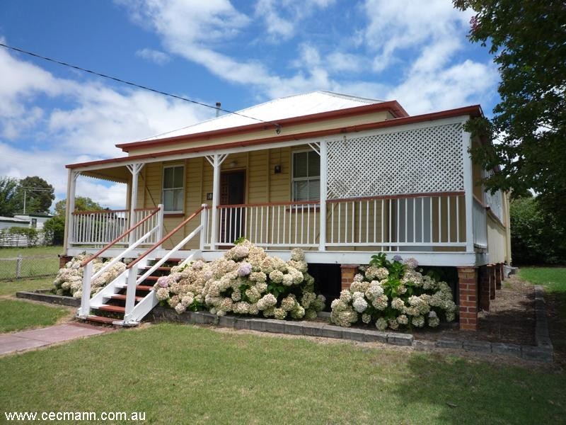 10 Denham Street, Stanthorpe QLD 4380