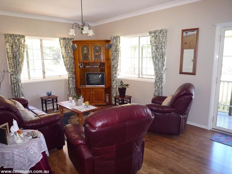 26168 New England Highway, Stanthorpe QLD 4380