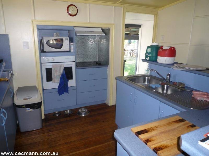 32 Symes Street, Stanthorpe QLD 4380