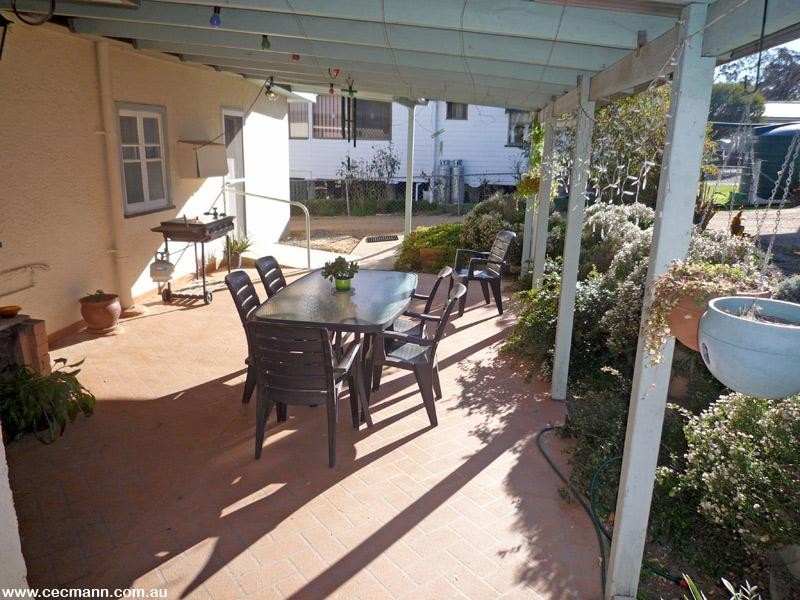 64 Greenup Street, Stanthorpe QLD 4380