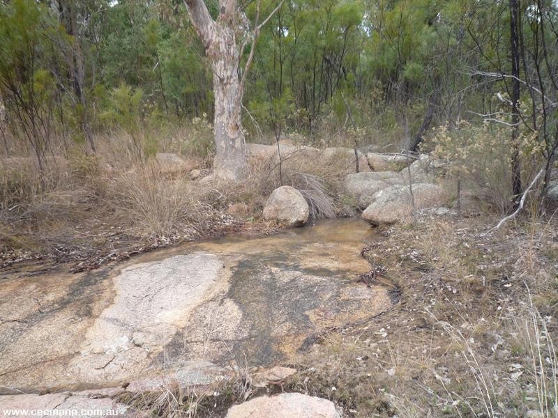 51 Maclean Lane, Ballandean QLD 4382