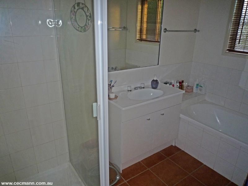 6 Barton Street, Stanthorpe QLD 4380