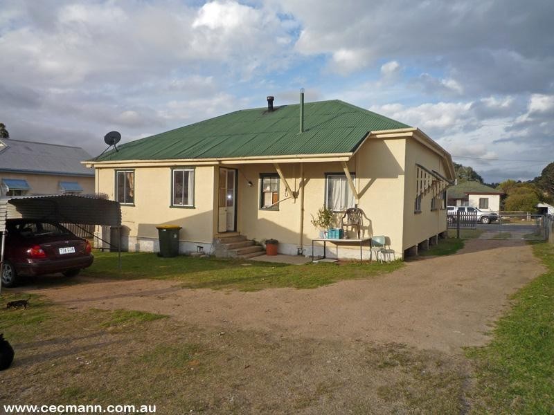8 Symes Drive, Stanthorpe QLD 4380