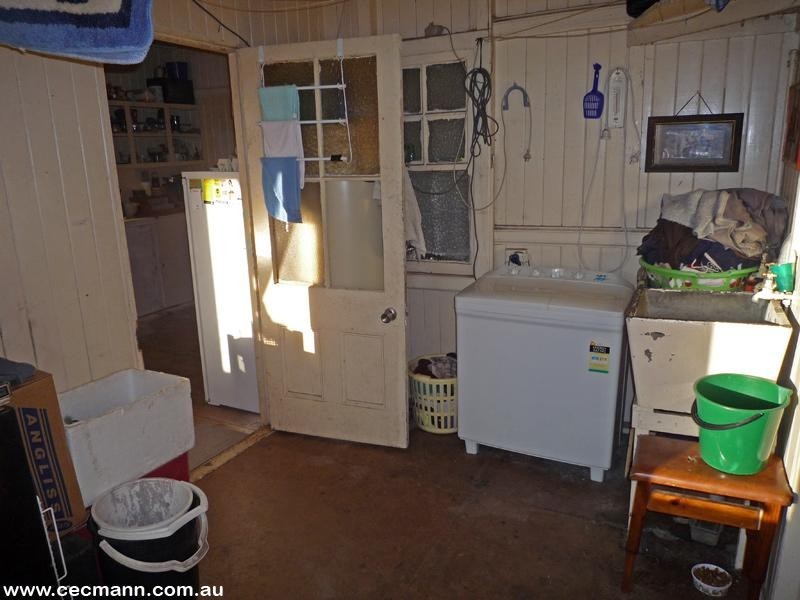 8 Symes Drive, Stanthorpe QLD 4380