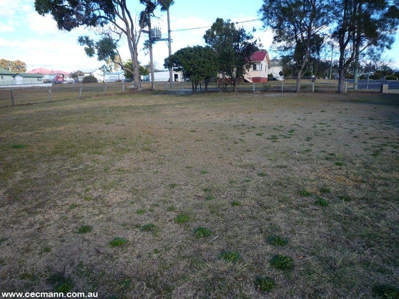 64 Railway Street, Stanthorpe QLD 4380