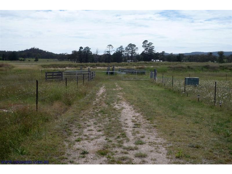 57 Collins Road, Glen Aplin QLD 4381