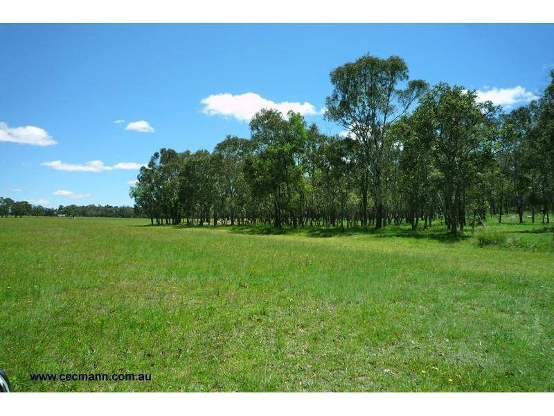 146 Ridge Road, The Summit QLD 4377