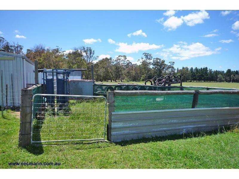 146 Ridge Road, The Summit QLD 4377