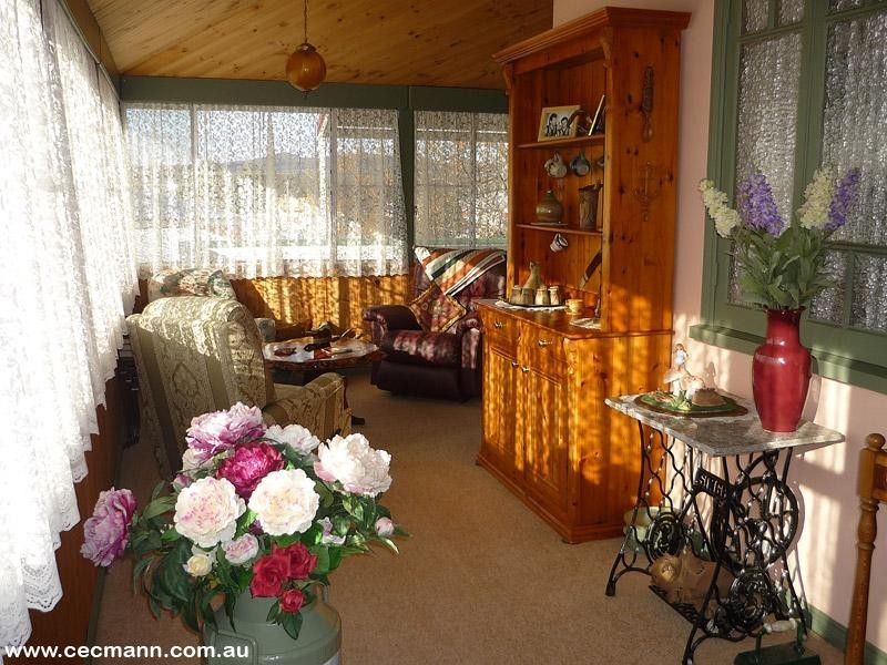 17 Wallangarra Road, Stanthorpe QLD 4380