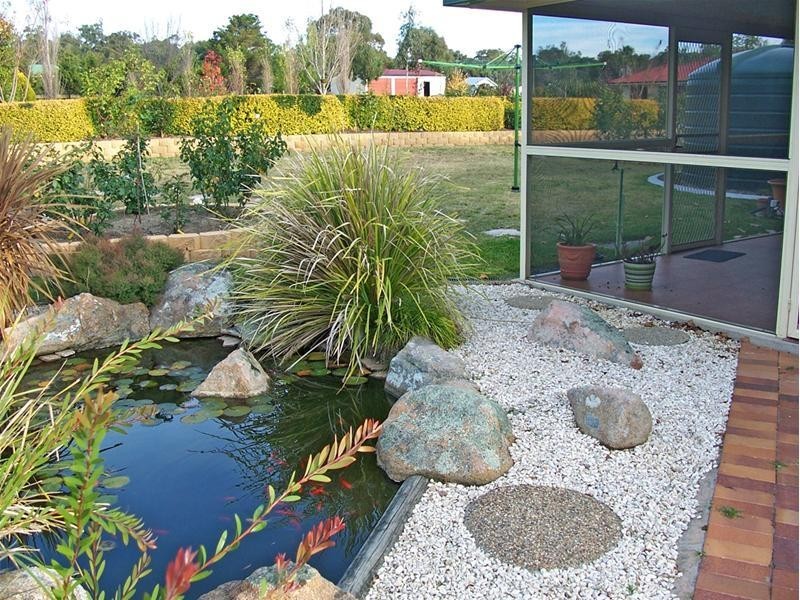 19 Pioneer Parade, Stanthorpe QLD 4380